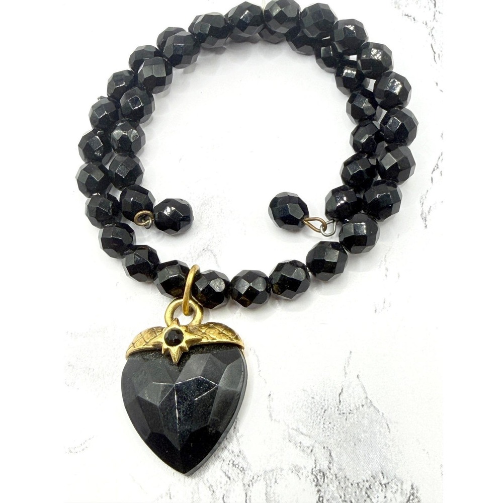 Black Glass Heart 8" Bracelet Memory Wire Gothic Beaded 8mm‎